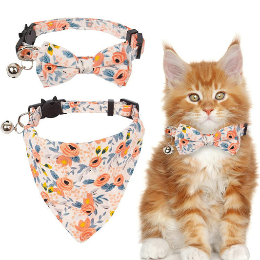 Kettion Lot de 2 colliers détachables pour chat avec nœud papillon et bandana, collier pour chaton, bandana amovible avec nœud papillon, joli motif floral avec clochette pour chat et chiot, collier doux et réglable pour chiens et chats