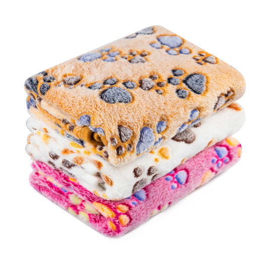 Couvertures LeapSheep pour chiens et chats – Lot de 3 couvertures ultra douces et moelleuses à motif cœur pour petits, moyens et grands chiens et chatons (pattes, petit)